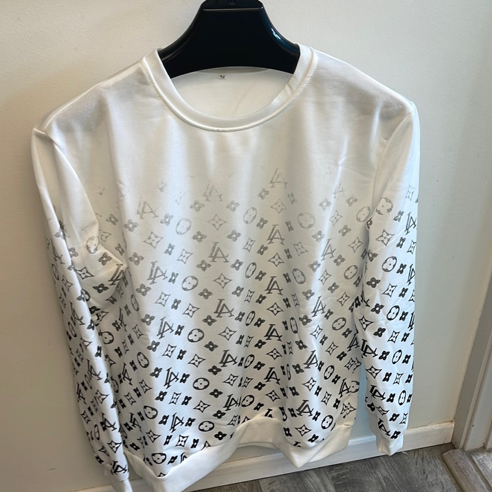 Designer look Black & White L/S LA logo print
